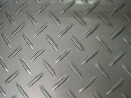Q235b Chapa de aço de carbono laminada a quente A36 em forma de diamante
